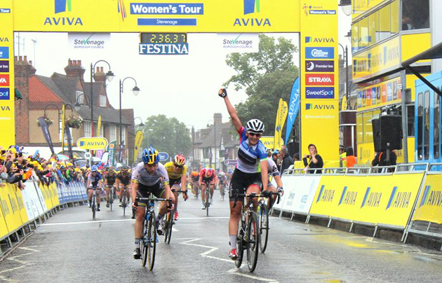 Lisa Brennauer wins Britain stage 4